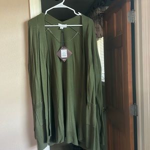 NWT Ava & Viv Cardigan
